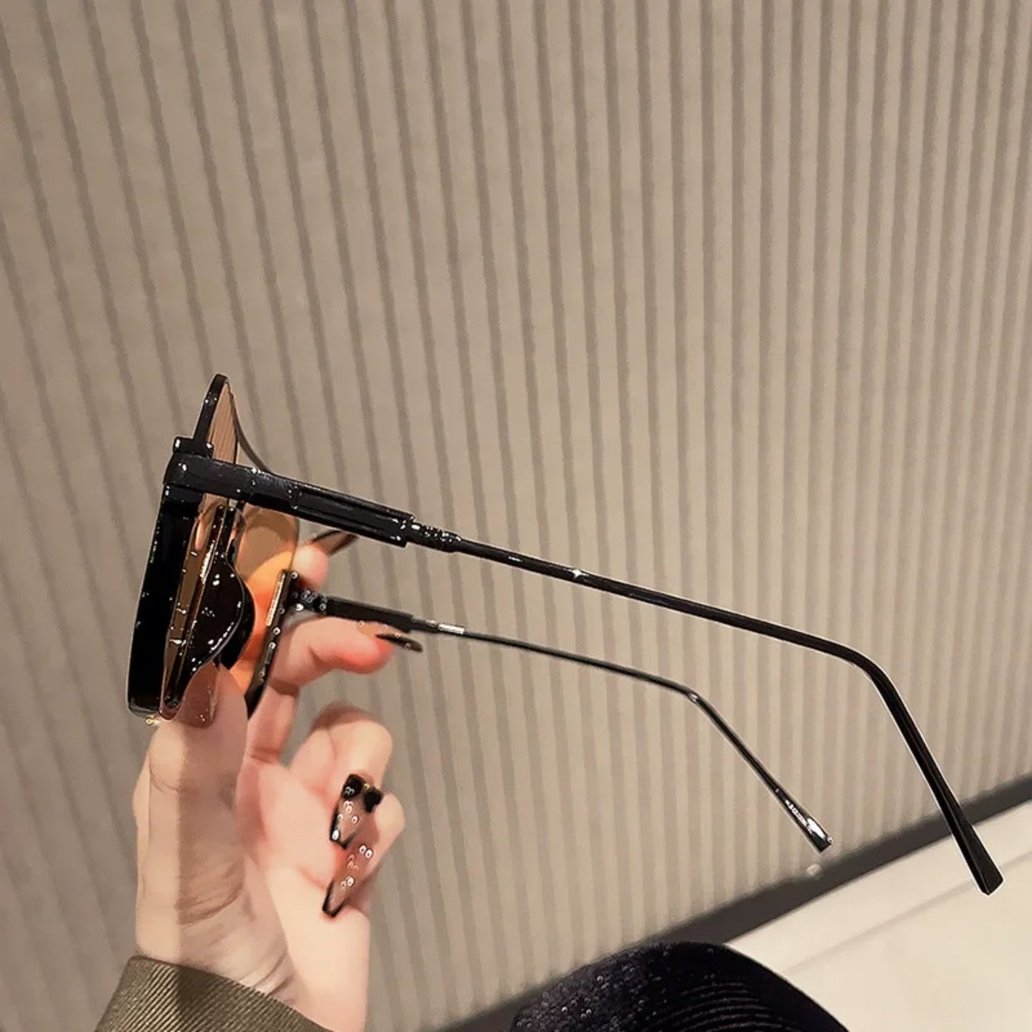 Alloy Oversized Square UV400 Sunglasses