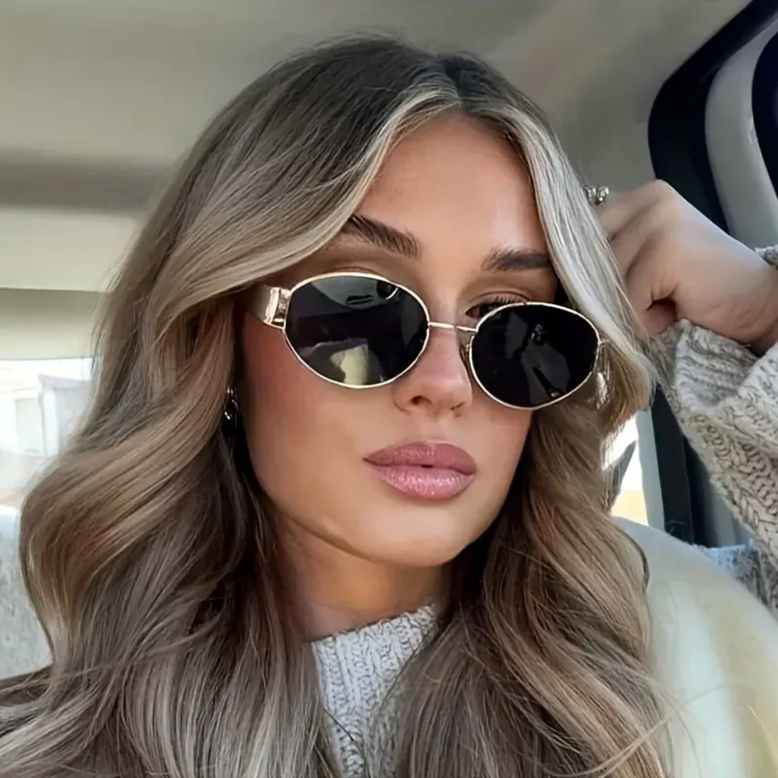 Gold Oval UV400 Sunglasses | Elegant Retro Women’s Shades – CINILY UK additional product view