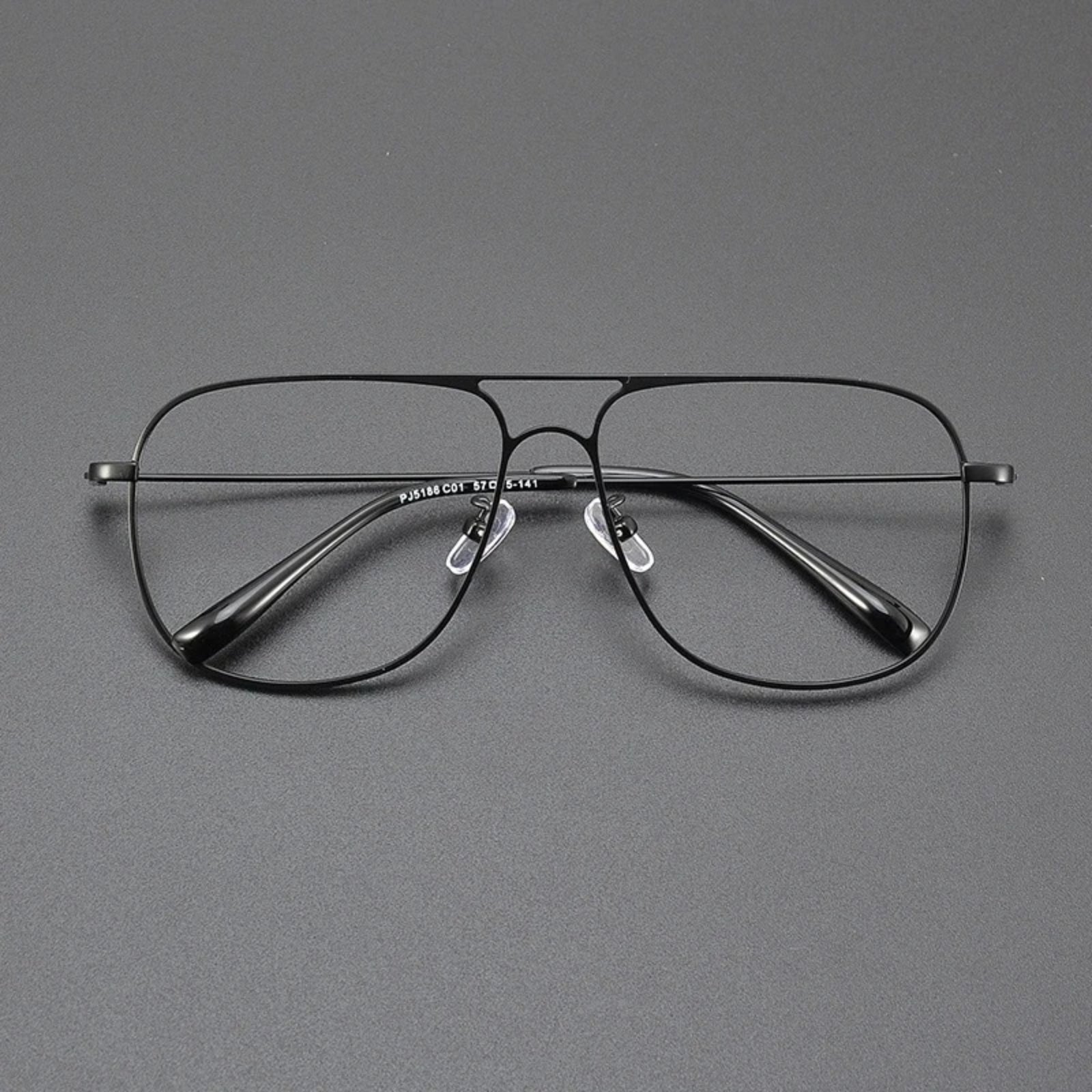 Titanium Oversized Pilot Eyeglasses | Ultra-Light Retro Optical Frames – CINILY UK frame detail