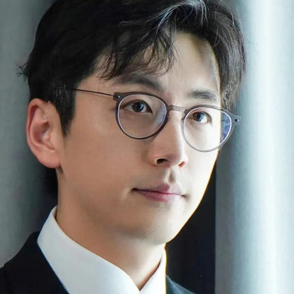 Titanium Transparent Round Eyeglasses | Ultra-Light Minimal Optical Frames – CINILY UK additional product view