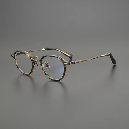 Titanium Marbled Round Prescription Eyeglasses | Ultra-Light Designer Rx Glasses – CINILY UK lens detail