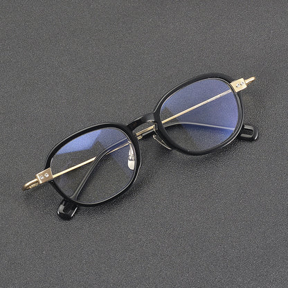 Retro Round Titanium Alloy Glasses Frames side view