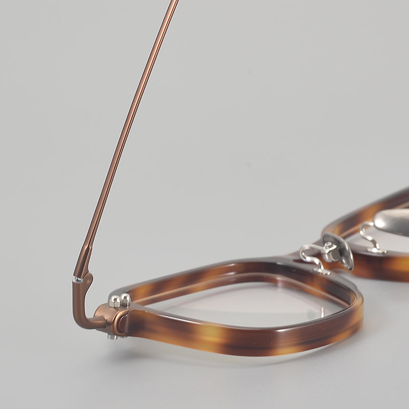Retro Square Titanium Glasses Frames lens detail