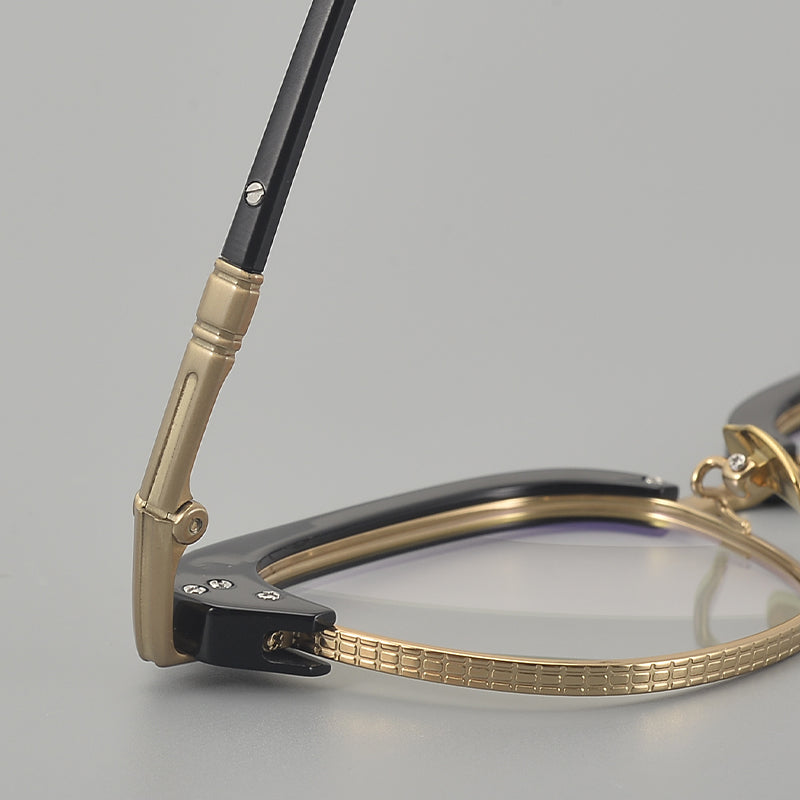Retro Rectangular Titanium Glasses Frames lens detail