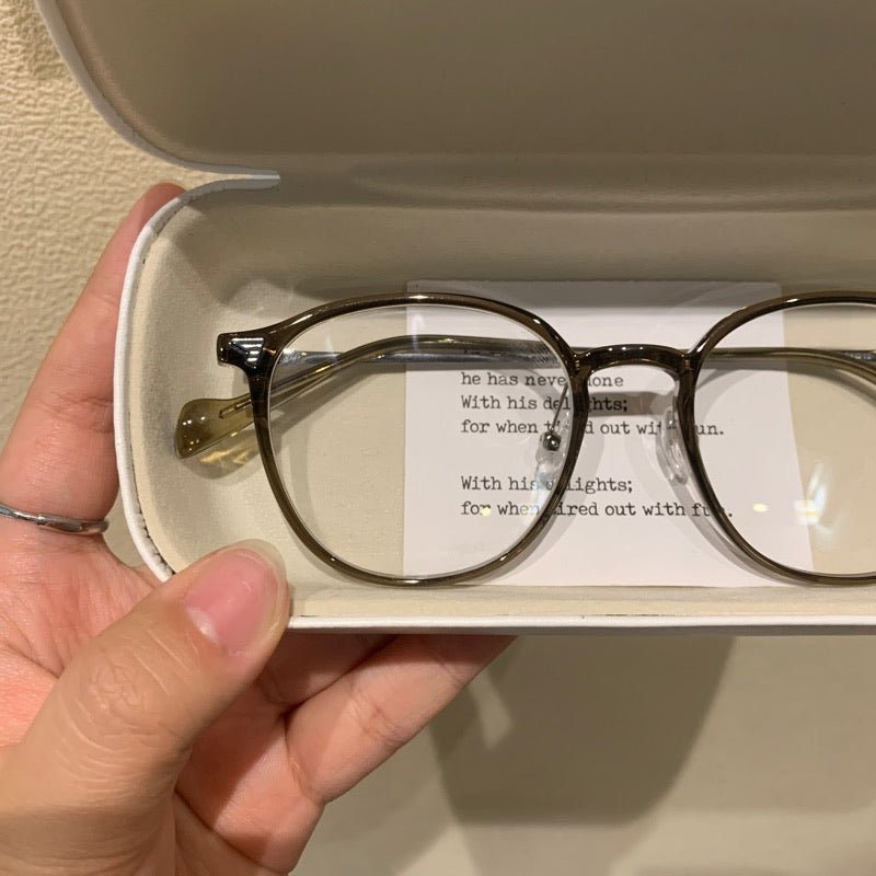 Classic Round Eyeglass Frames with a Keyhole-Style Bridge, Five Frame Colors