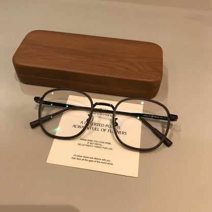 Round Eyeglass Frames with a Matte Finish and Slim Temples, Mocha Brow lens detail
