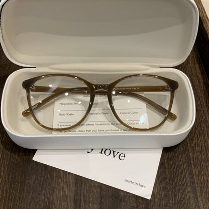 Rounded Square Eyeglass Frames with Slim Temples and Corner Accents, F temple detail