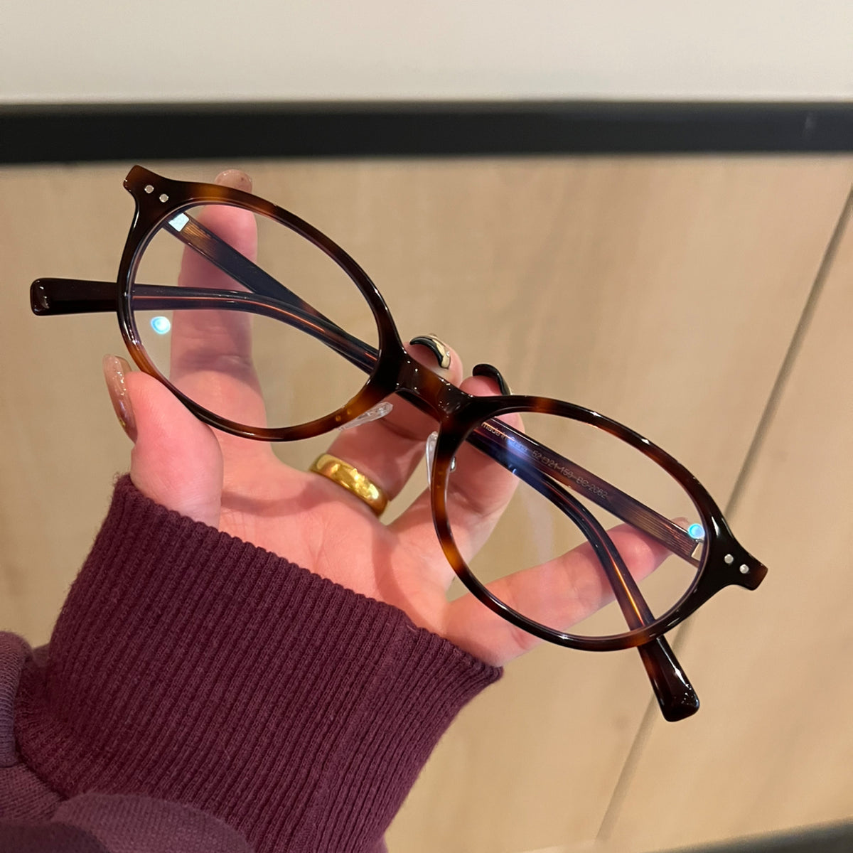Retro Rounded Square Eyeglass Frames with Broad Rims, Tortoiseshell