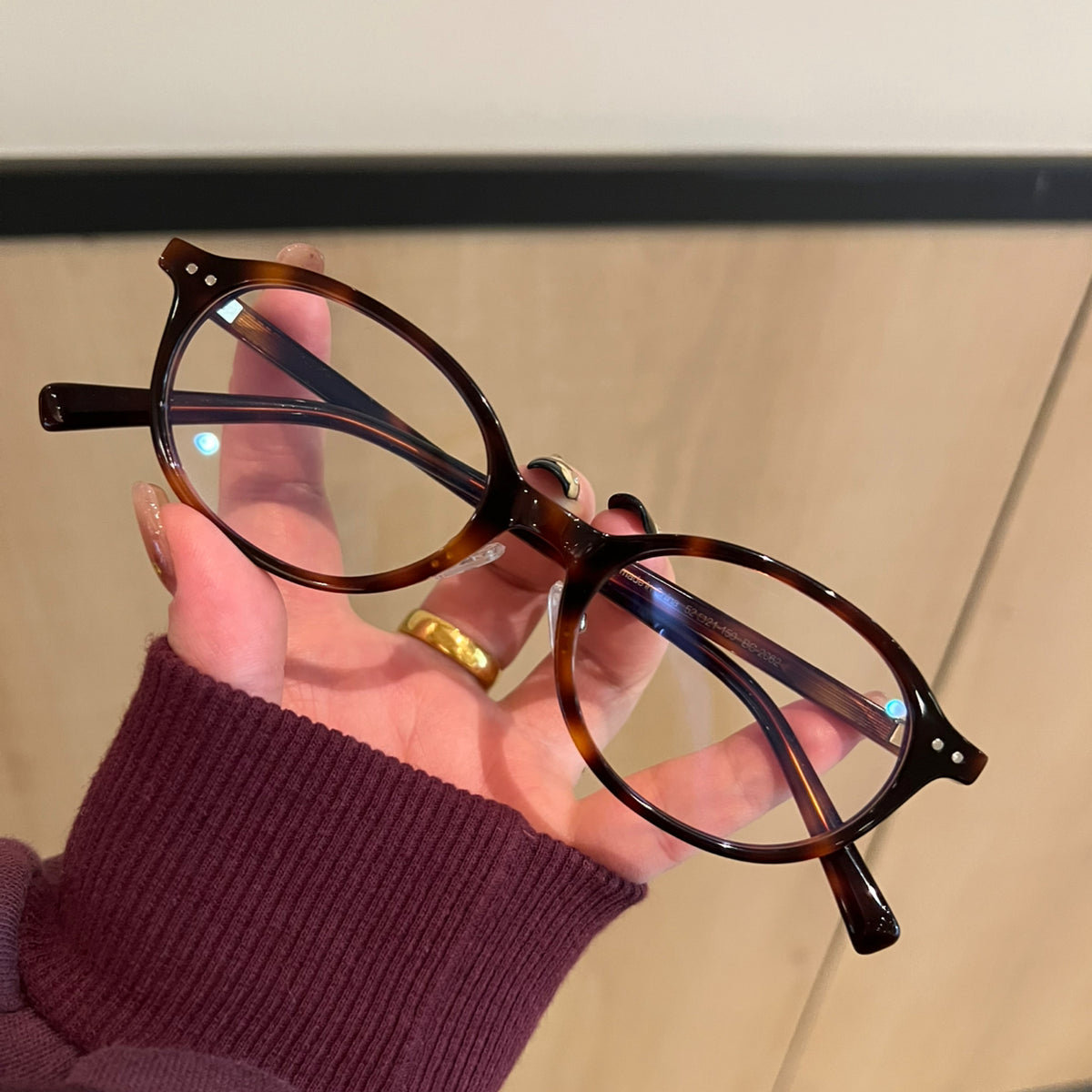Retro Rounded Square Eyeglass Frames with Broad Rims, Tortoiseshell