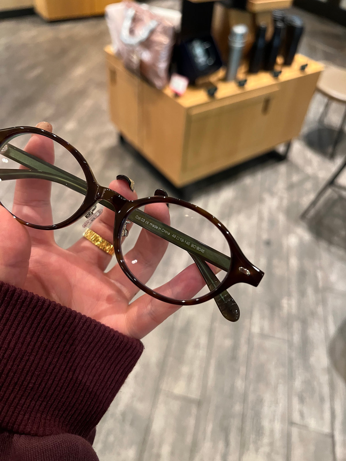 Vintage-Style Rounded Square Eyeglass Frames with Wide Temples, Tortoi front view