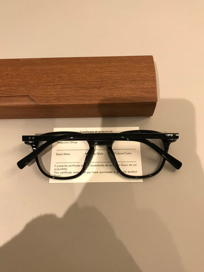 Retro Eyeglass Frames with a Rounded Front and Broad Temples, Four Col additional product view