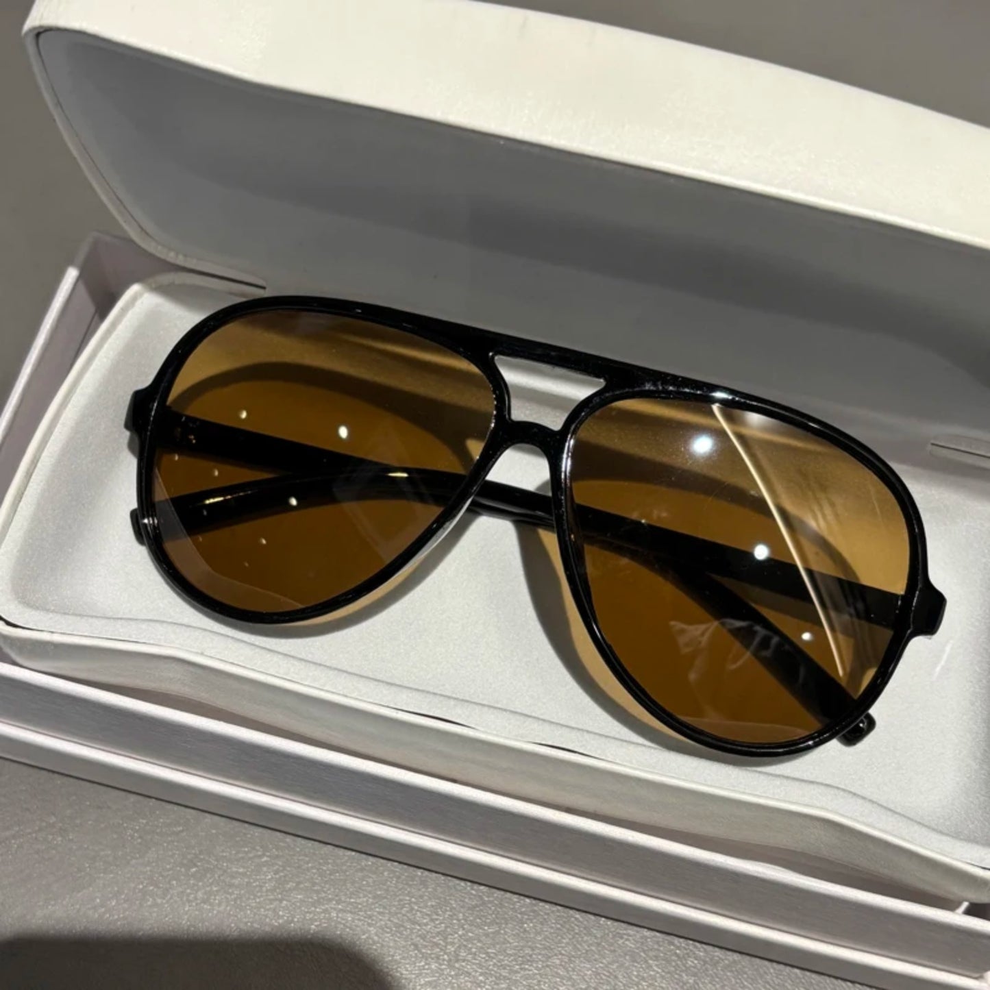 Plastic Pilot Polarized UV400 Sunglasses